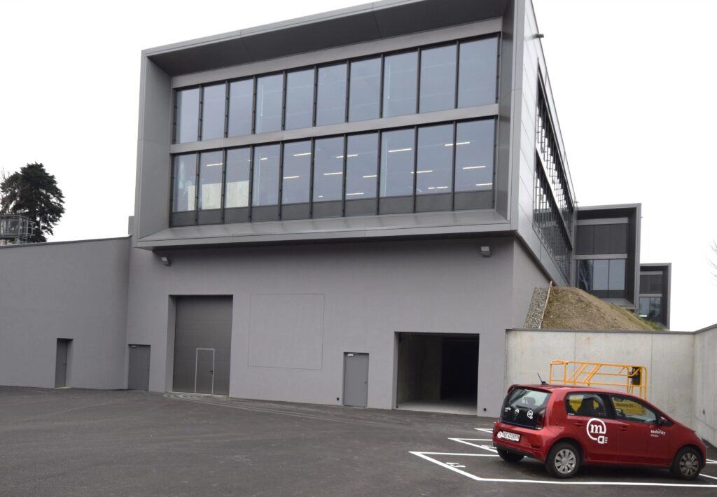 VERSOIX – Surface de Stockage Moderne d&rsquo;env. 1&rsquo;685 m² A LOUER