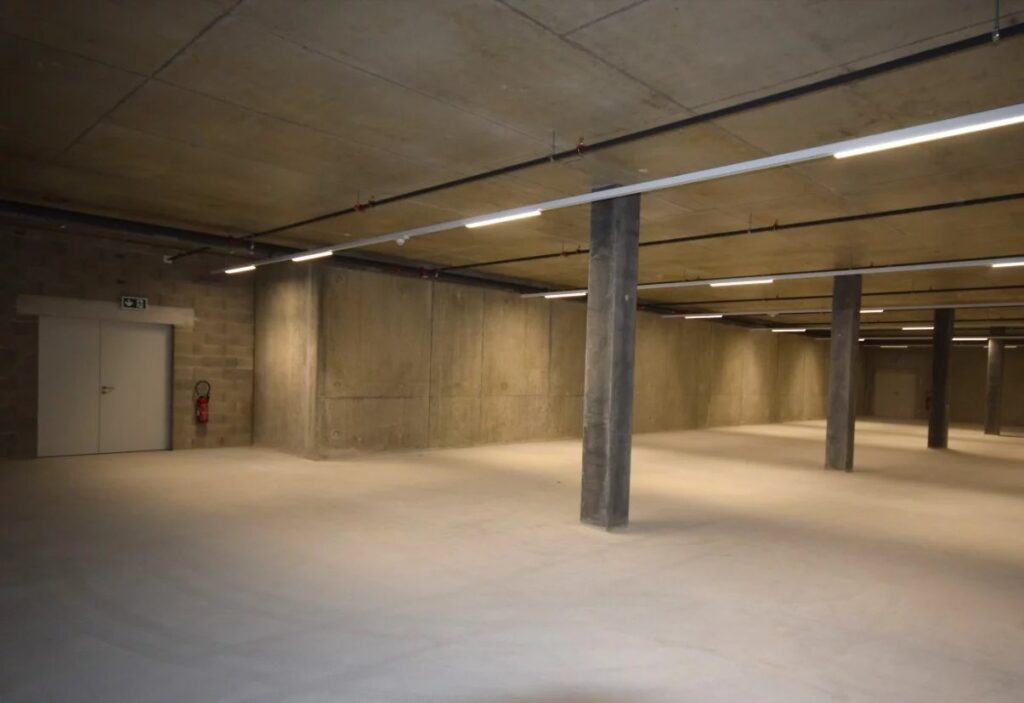 VERSOIX – Surface de Stockage Moderne d&rsquo;env. 371 m² A LOUER