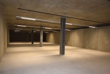 VERSOIX - Surface de Stockage Moderne d'env. 371 m² à Louer