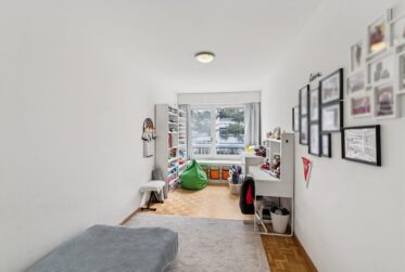 4 Rooms Flat, Condominium flat