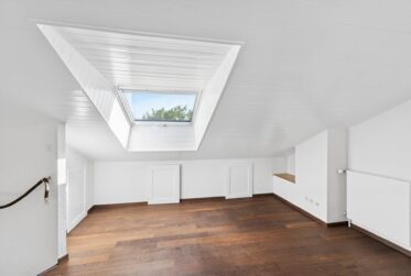 6 Rooms Flat