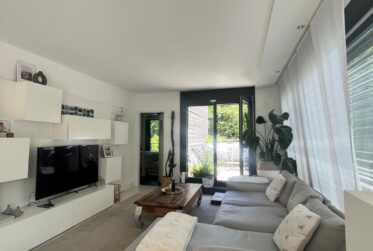 5 Rooms Flat, Apartment with garden