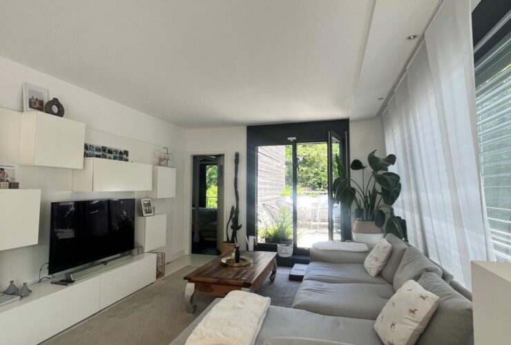 Moderne appartement à Versoix avec terrasse et jardin