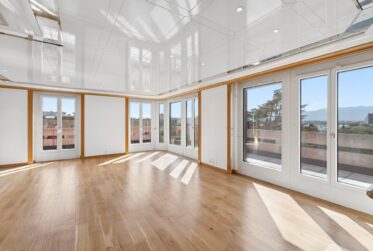5 Rooms Flat