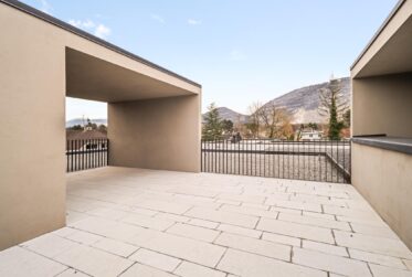 4 Rooms Flat, Penthouse