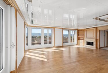 5 Rooms Flat