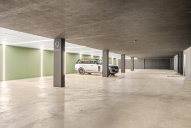 4 Rooms Flat, Penthouse
