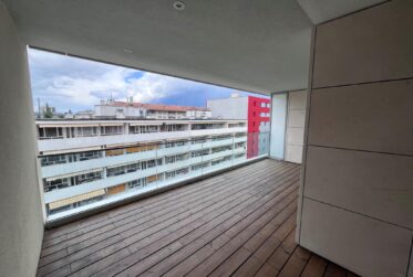 4 pièces traversant avec grande terrasse