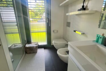 5 Rooms Flat, Apartment with garden