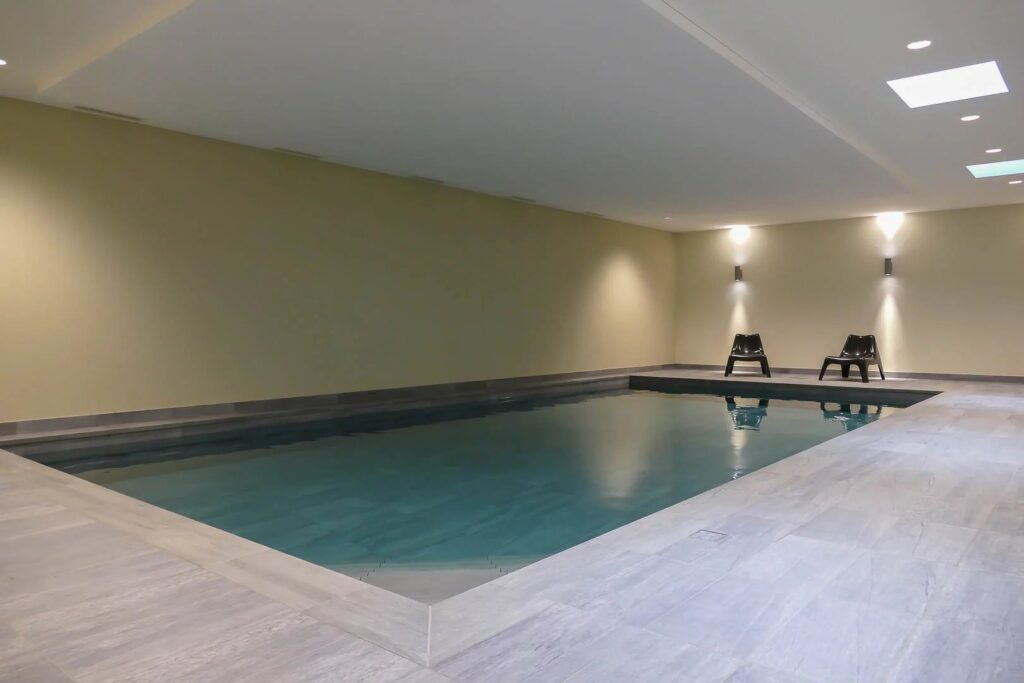 MAGNIFIQUE APPARTEMENT AVEC 4 CHAMBRES & 1300 M² DE JARDIN !