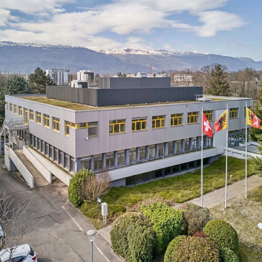 A LOUER – Surfaces industrielles et administrative de 2&rsquo;884 m² (divisible)