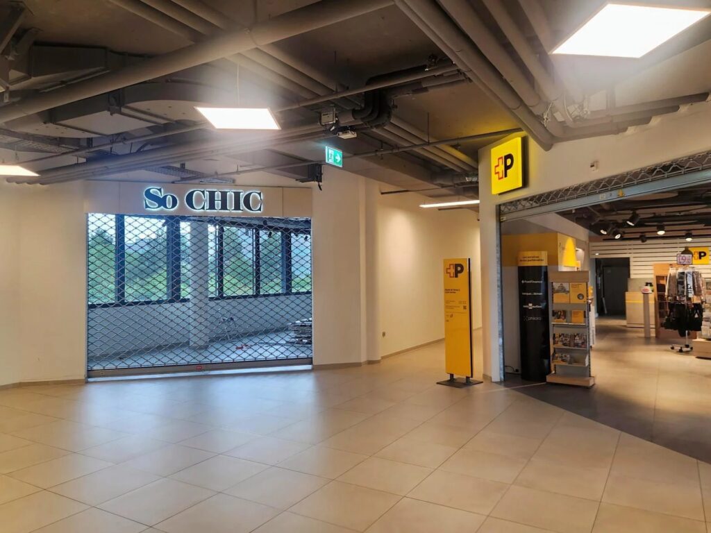 CENTRE COMMERCIAL ARCENTER – VERNIER : Arcade Commerciale d&rsquo;env. 111 m²