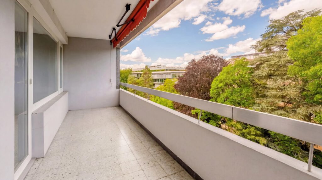 Champel – appartement traversant, étage élevé