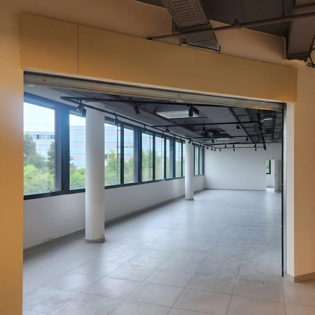 CENTRE COMMERCIAL ARCENTER – VERNIER : Arcade Commerciale d&rsquo;env. 111 m²