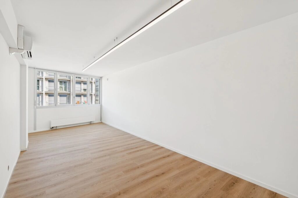 Cornavin – Bureaux 127 m² 4ème étage – Rénovés