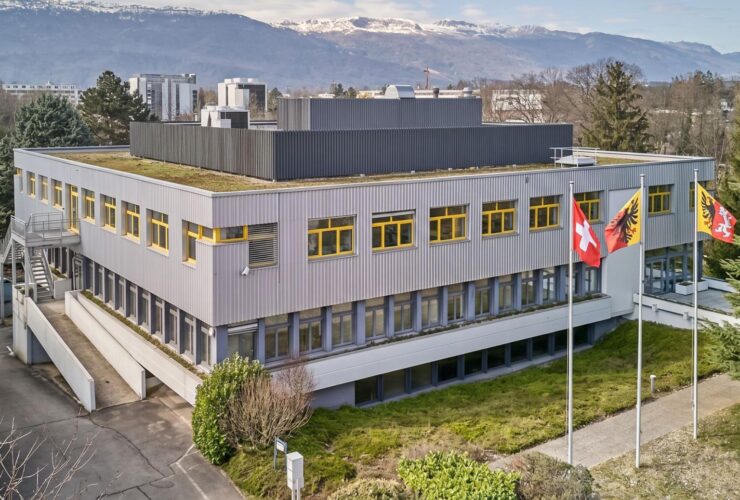 MEYRIN/ZIMEYSA - À LOUER – Surfaces industrielles et administrative de 2'884 m² (divisible)