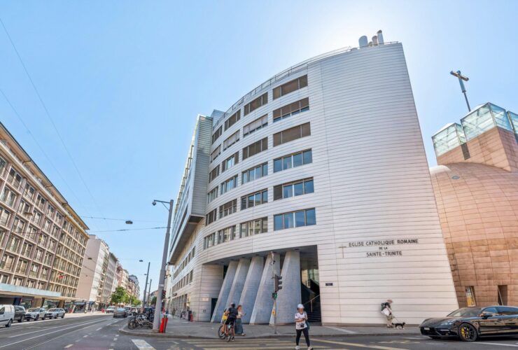 CORNAVIN — BUREAUX 127 M² 4ÈME ÉTAGE - ENTIÈREMENT RÉNOVÉS