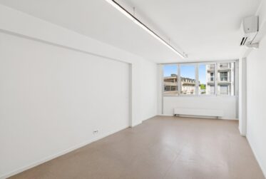 CORNAVIN — BUREAUX 127 M² 4ÈME ÉTAGE - ENTIÈREMENT RÉNOVÉS