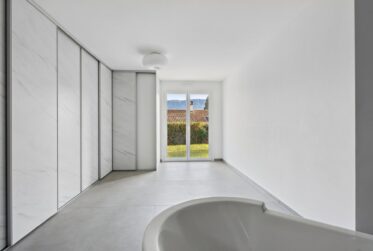 Moderne logement de 5 pièces avec jardin à Lancy