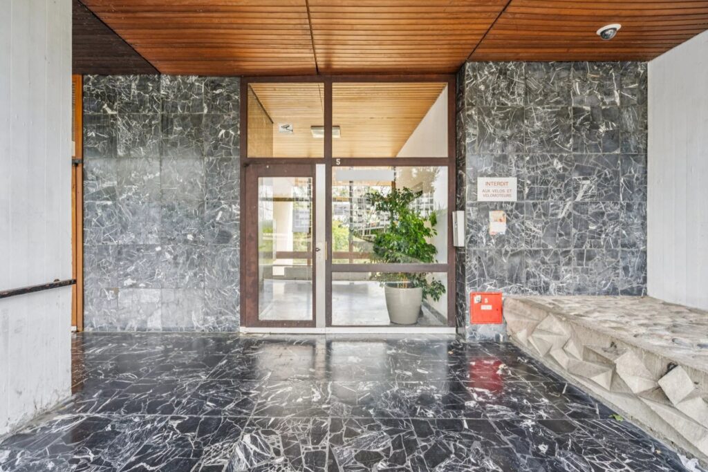 Appartement rénové de 3 pièces