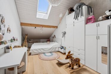 6 Rooms House, Village house