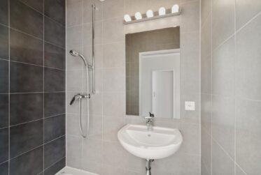 4 Rooms Flat