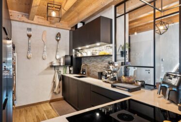 6 Rooms House, Village house