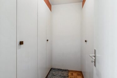 4 Rooms Flat, Condominium flat