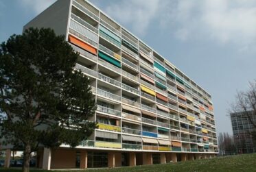Appartement lumineux de 4 pièces au 4me étage traversant à Meyrin