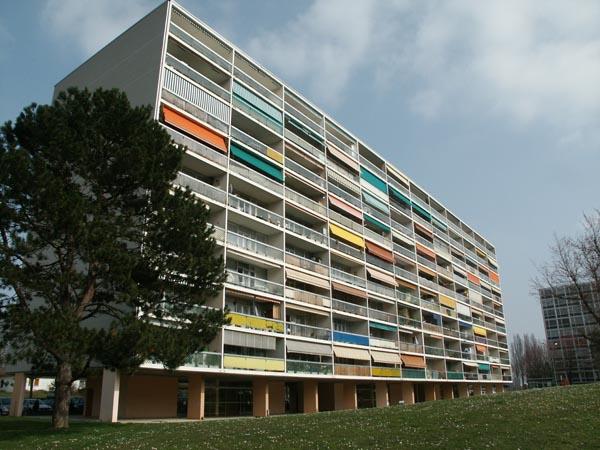 Appartement lumineux de 4 pièces au 4me étage traversant à Meyrin