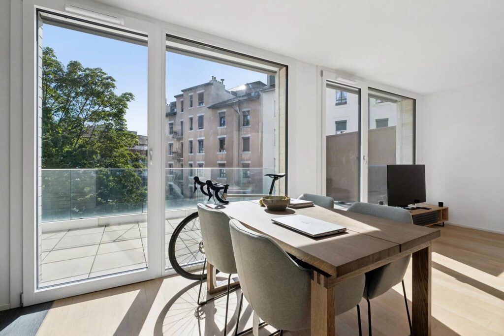 Exclusivité ! Bel appartement contemporain avec terrasse au centre ville