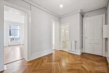 RARE ! Appartement de 5 pièces d’environ 128 m² au 2ème étage – Eaux-Vives