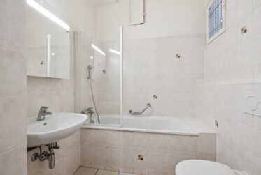 RARE ! Appartement de 5 pièces d’environ 128 m² au 2ème étage – Eaux-Vives